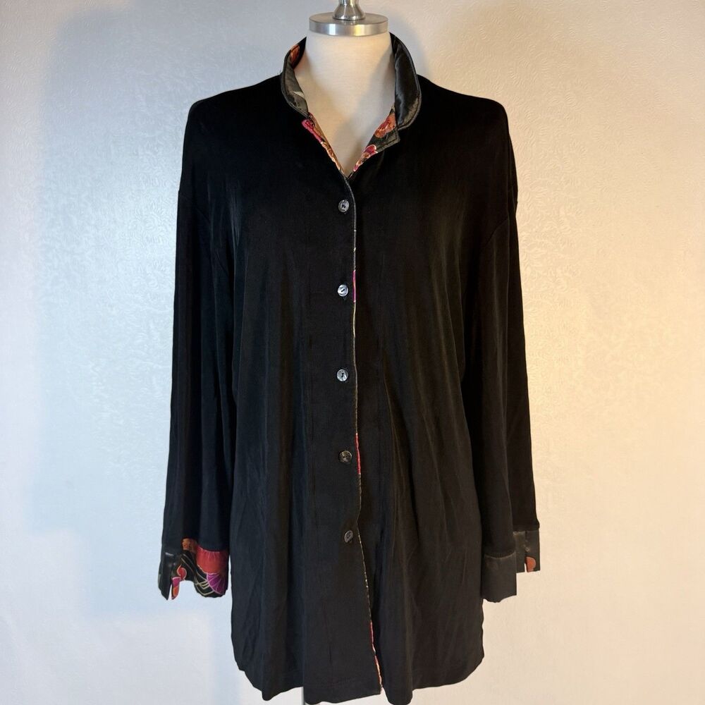 Chicos Travelers 3 / XL Black Slinky Button Shirt